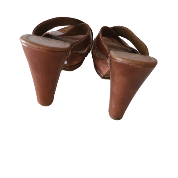 Franco Sarto Artist Collection Wooden Platform - Picture 2 of 4